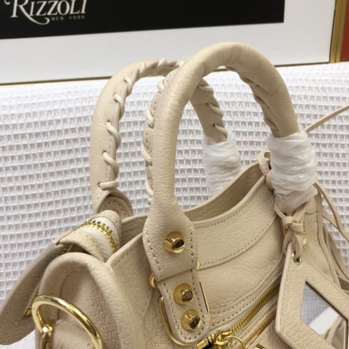 人気高級バレンシアガバッグコピー 2022新品注目度NO.1 BALENCIAGAレディース ハンドバッグ - 画像 (4)
