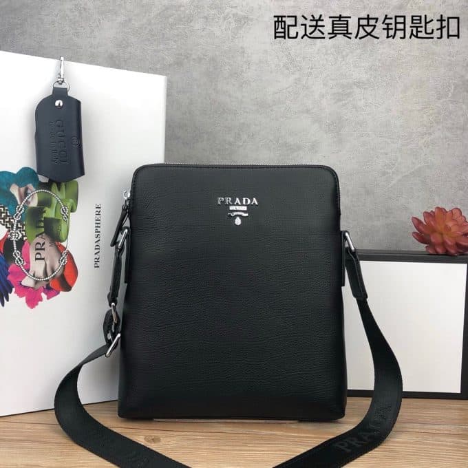 プラダバッグコピー 大人気2021新品 PRADA メンズ ショルダーバッグ