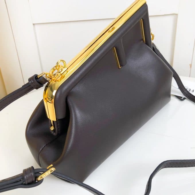 フェンディバッグコピー 大人気2022新品 FENDI レディース ショルダーバッグ - 画像 (3)