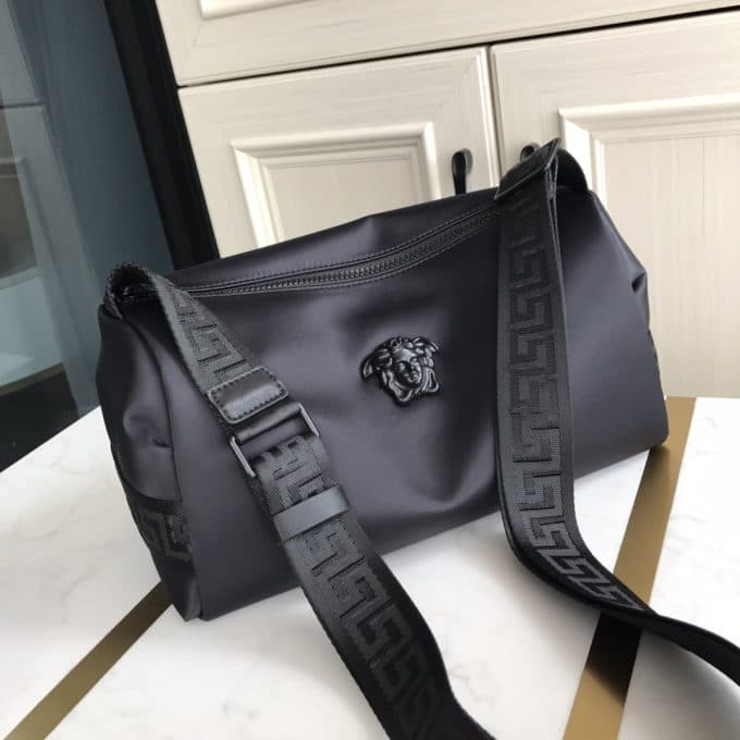 ヴェルサーチェバッグコピー 定番人気2021新品 VERSACE メンズ ショルダーバッグ - 画像 (4)
