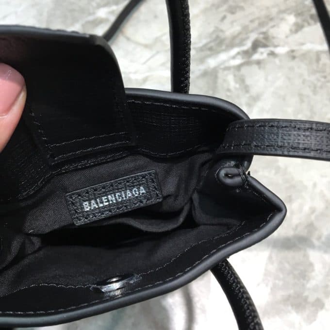 高品質 バレンシアガバッグコピー 定番人気2021新品 BALENCIAGA 男女兼用 ショルダーバッグ - 画像 (7)