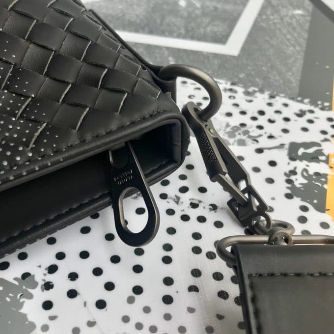 ボッテガヴェネタバッグコピー 2021新品注目度NO.1 Bottega Veneta メンズ ショルダーバッグ - 画像 (5)