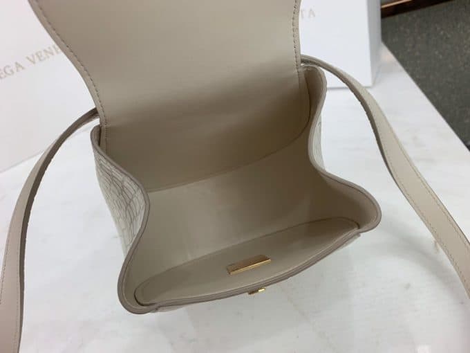 2019秋冬大人気ボッテガヴェネタ(Bottega Veneta)☆レディース ショルダーバッグコピー☆絶品定番商品!今から活躍!絶賛発売中！♪♪ - 画像 (9)