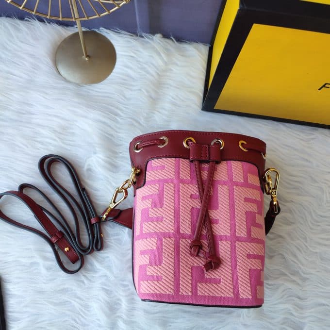 フェンディバッグコピー 大人気2022新品 FENDI レディース バケツバッグ - 画像 (4)