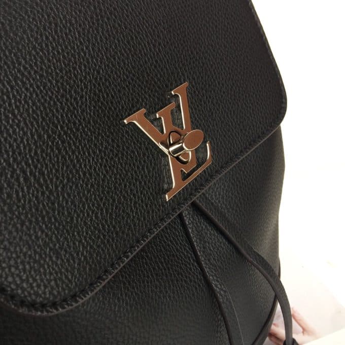 ルイヴィトンバッグコピー 2020新品注目度NO.1 Louis Vuitton レディース バックパック - 画像 (3)