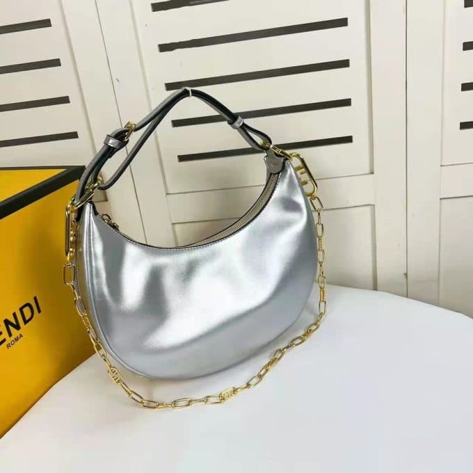 フェンディバッグコピー 2022新品注目度NO.1 FENDI レディース ハンドバッグ