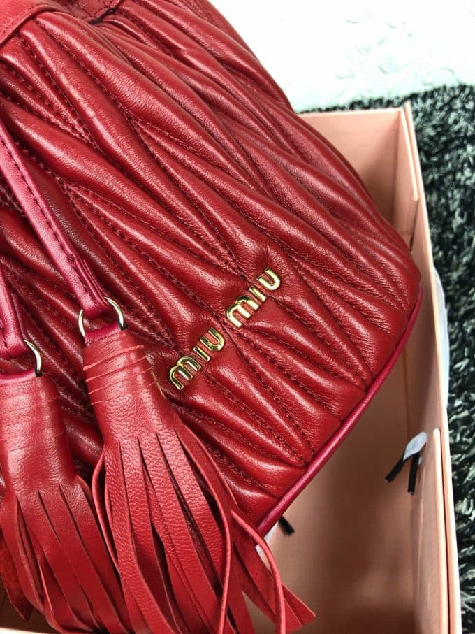 2019秋冬高品質ミュウミュウ(MIUMIU)☆ バケツバッグコピー☆気持ちの良い触り心地♪相性抜群！ - 画像 (4)