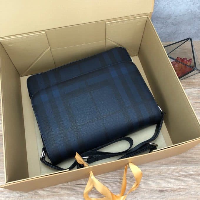 バーバリーバッグコピー 2021新品注目度NO.1 BURBERRY メンズ ショルダーバッグ - 画像 (3)