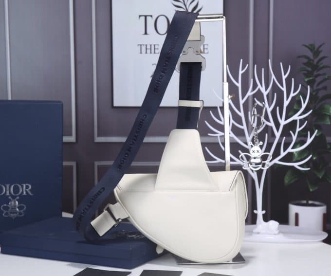 人気高級 ディオールバッグコピー 定番人気2021新品 Dior メンズ ボディバッグ - 画像 (3)