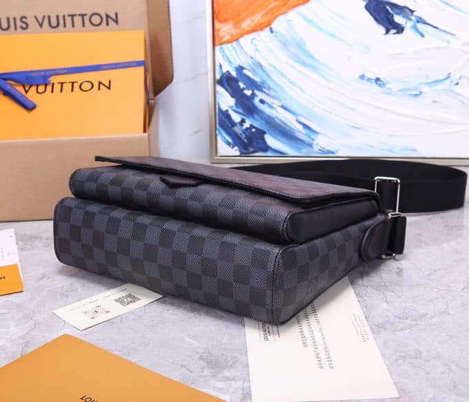 ルイヴィトンバッグコピー 定番人気2021新品 Louis Vuitton メンズ ショルダーバッグ - 画像 (4)