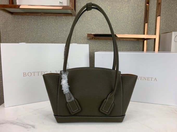 2019秋冬高品質ボッテガヴェネタ(Bottega Veneta)☆レディース ハンドバックコピー☆気持ちの良い触り心地♪相性抜群！ - 画像 (4)