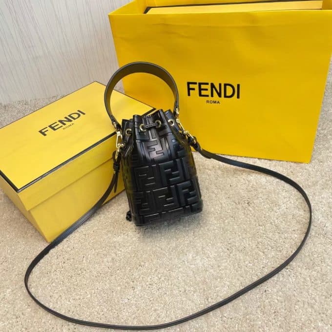 フェンディバッグコピー 定番人気2022新品 FENDI レディース バケツバッグ - 画像 (3)