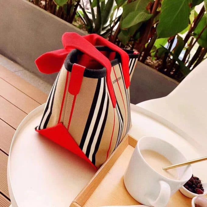 2019大人気爆発バーバリー(BURBERRY)☆レディース トートバッグコピー☆人気商品今流行り欠かせない存在☆★ - 画像 (6)
