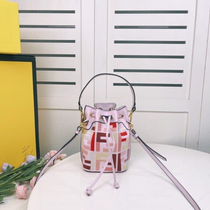 フェンディバッグコピー 定番人気2022新品 FENDI レディース バケツバッグ