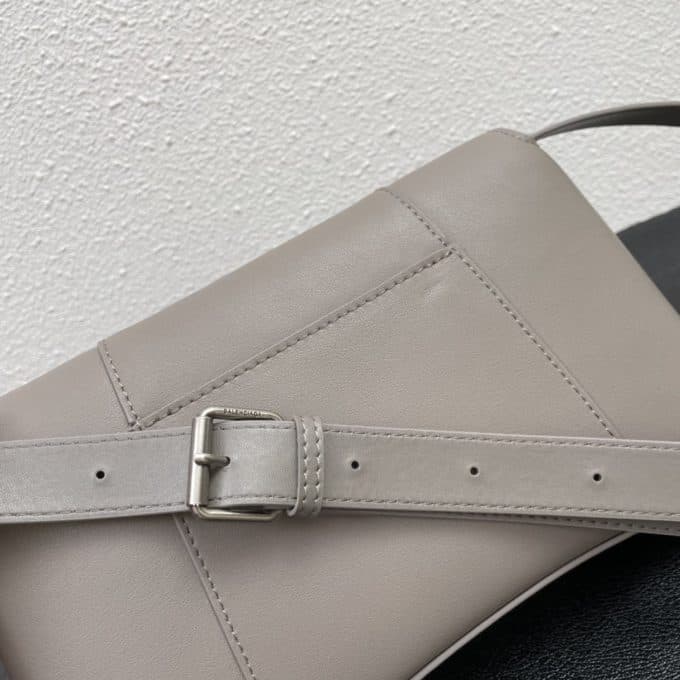 バレンシアガバッグコピー 定番人気2022新品 BALENCIAGAレディース ショルダーバッグ - 画像 (6)