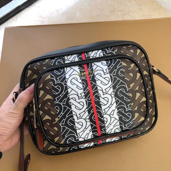 バーバリーバッグコピー 定番人気2021新品 BURBERRY メンズ ショルダーバッグ - 画像 (4)