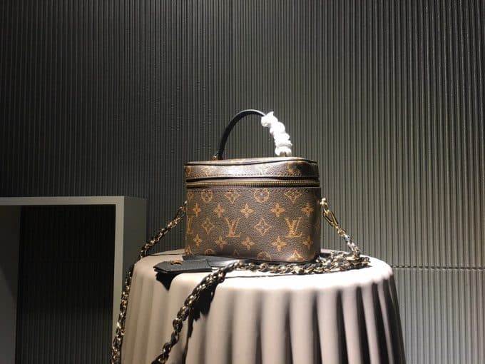 ルイヴィトンバッグコピー 2020新品注目度NO.1 Louis Vuitton レディース バケツバッグ - 画像 (3)
