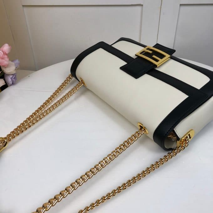 フェンディバッグコピー 2022新品注目度NO.1 FENDI レディース ショルダーバッグ - 画像 (4)