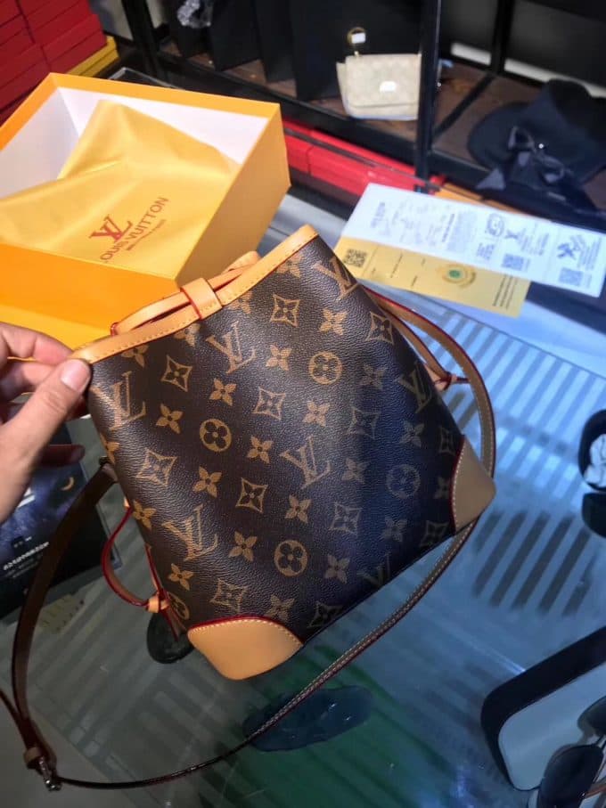 ルイヴィトンバッグコピー 大人気2020新品 Louis Vuitton レディース バケツバッグ - 画像 (5)