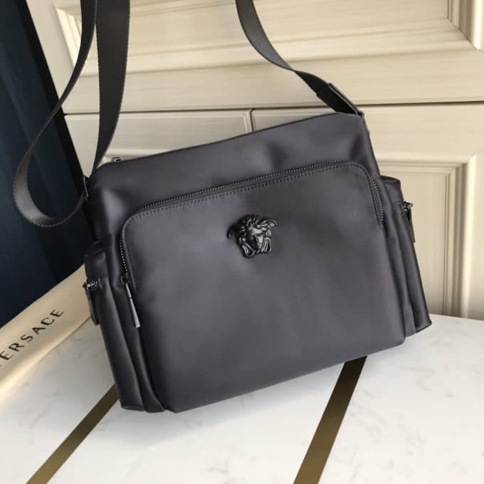 ヴェルサーチェバッグコピー 定番人気2021新品 VERSACE メンズ ショルダーバッグ - 画像 (3)