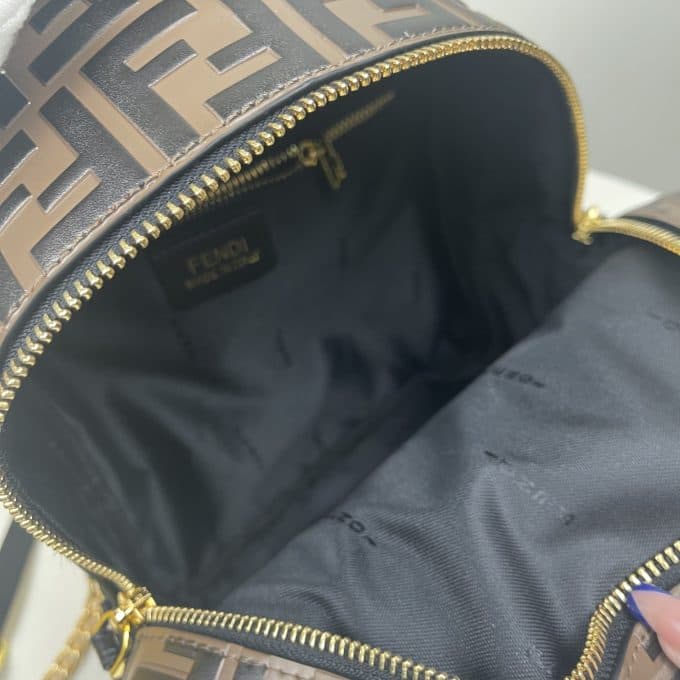 フェンディバッグコピー 定番人気2022新品 FENDI レディース バックパック - 画像 (7)