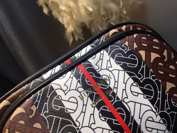 2019大人気爆発バーバリー(BURBERRY)☆レディース ショルダーバッグコピー☆人気商品今流行り欠かせない存在☆★ - 画像 (6)