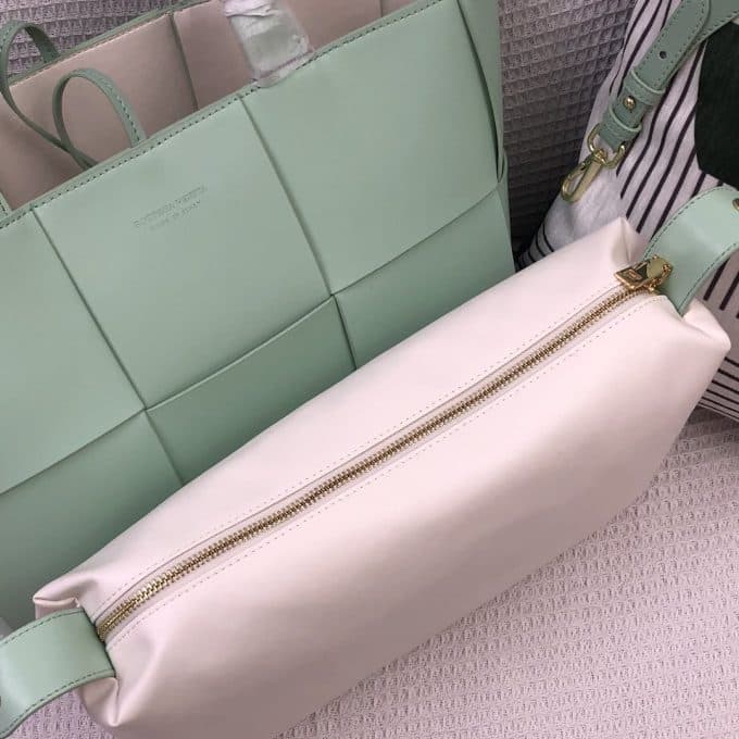 ボッテガヴェネタバッグコピー 2021新品注目度NO.1 Bottega Veneta メンズ トートバッグ - 画像 (7)