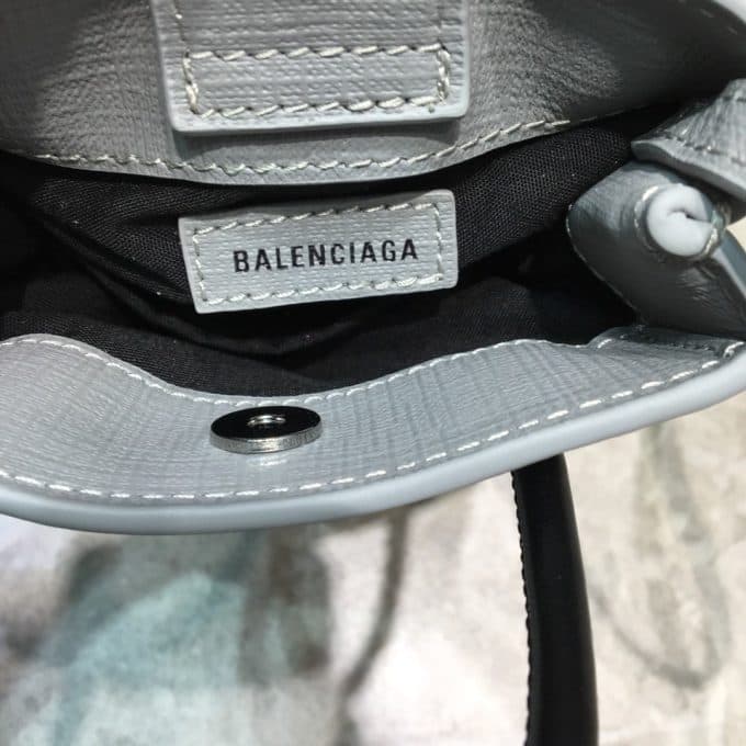 高品質 バレンシアガバッグコピー 定番人気2021新品 BALENCIAGA 男女兼用 ショルダーバッグ - 画像 (7)