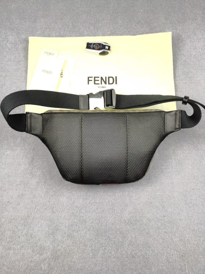 フェンディバッグコピー 2021新品注目度NO.1 FENDI メンズ ボディバッグ - 画像 (2)