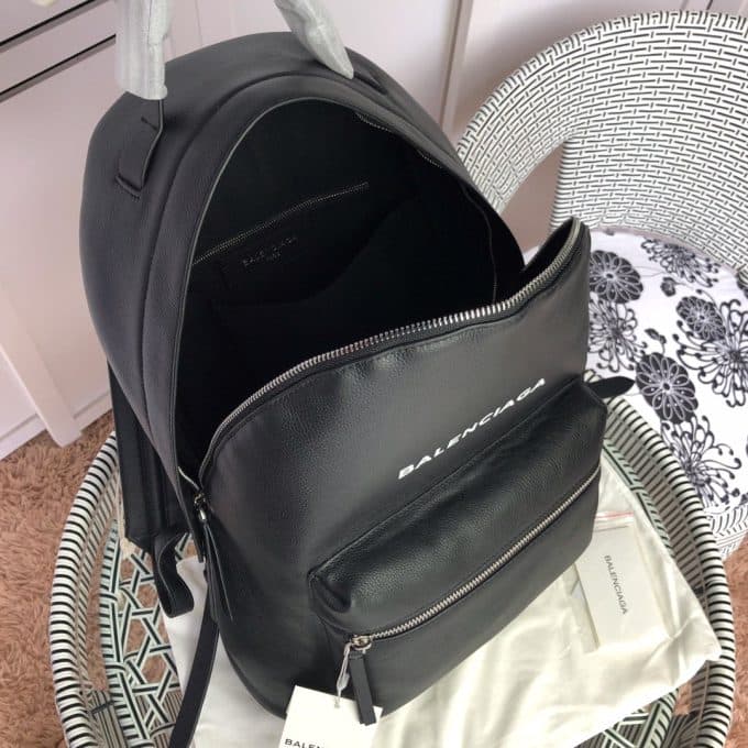 高品質 バレンシアガバッグコピー 定番人気2021新品 BALENCIAGA 男女兼用 バックパック - 画像 (9)