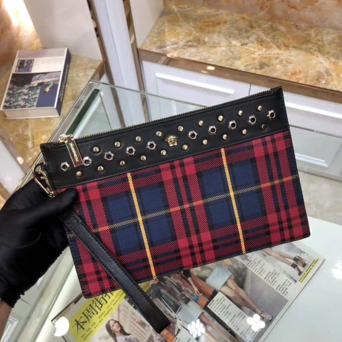 ヴェルサーチェバッグコピー 2021新品注目度NO.1 VERSACE メンズ セカンドバッグ