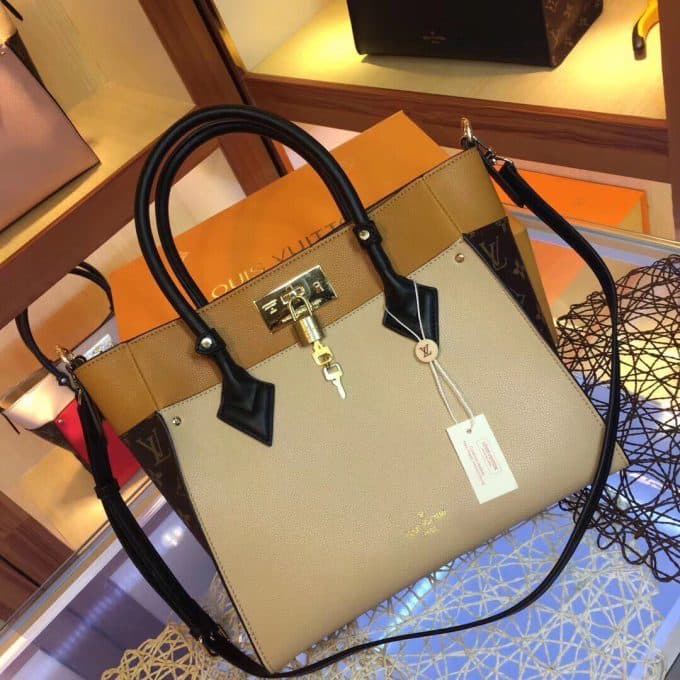 ルイヴィトンバッグコピー 2020新品注目度NO.1 Louis Vuitton レディース トートバッグ