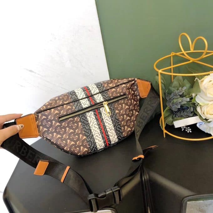 2019秋冬爆発人気商品バーバリー(BURBERRY)☆レディース ウエストポーチコピー☆雑誌で話題騒然！絶賛発売中！☆★ - 画像 (3)