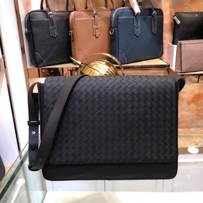 ボッテガヴェネタバッグコピー 定番人気2021新品 Bottega Veneta メンズ ショルダーバッグ