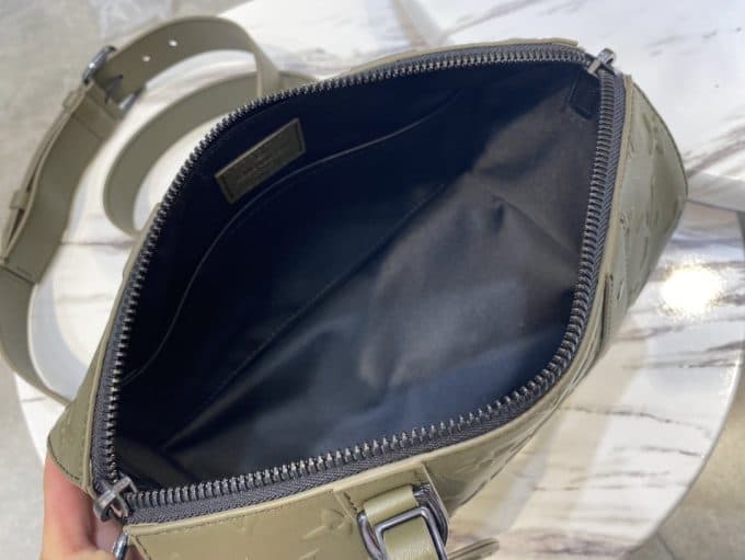 人気高級ルイヴィトンバッグコピー 2021新品注目度NO.1 Louis Vuitton メンズ ショルダーバッグ - 画像 (7)