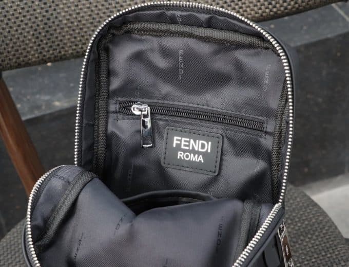 フェンディバッグコピー 2021新品注目度NO.1 FENDI メンズ ボディバッグ - 画像 (9)