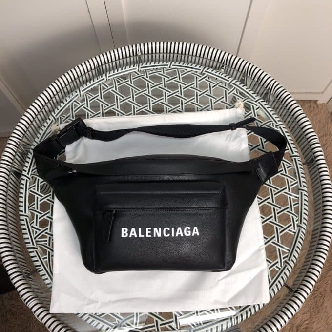 高品質 バレンシアガバッグコピー 定番人気2021新品 BALENCIAGA 男女兼用 ウエストポーチ - 画像 (2)