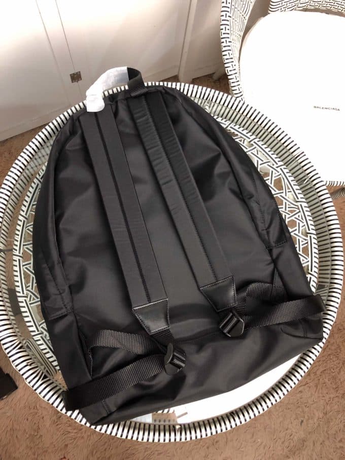 バレンシアガバッグコピー 大人気2021新品 BALENCIAGA 男女兼用 バックパック - 画像 (7)