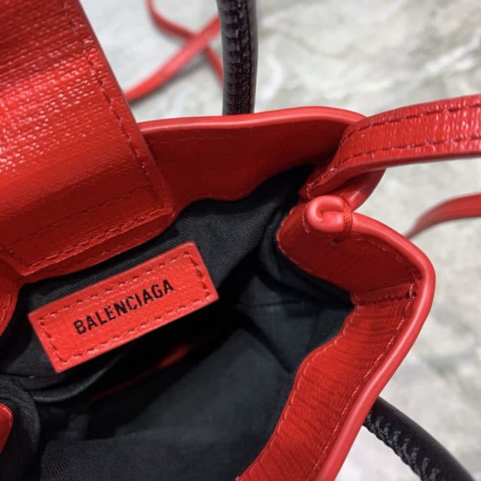 高品質 バレンシアガバッグコピー 定番人気2021新品 BALENCIAGA 男女兼用 ショルダーバッグ - 画像 (7)