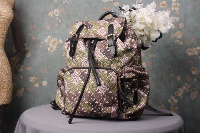 2019大人気爆発バーバリー(BURBERRY)☆レディース バックパックコピー☆人気商品今流行り欠かせない存在☆★