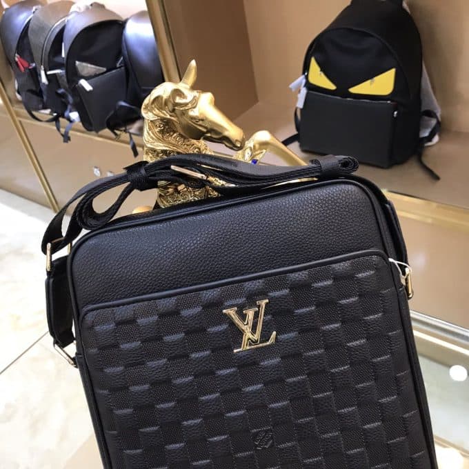 ルイヴィトンバッグコピー 定番人気2021新品 Louis Vuitton メンズ ショルダーバッグ - 画像 (5)