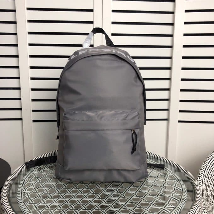 バレンシアガバッグコピー 定番人気2021新品 BALENCIAGA 男女兼用 バックパック