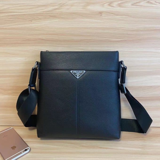 プラダバッグコピー 大人気2021新品 PRADA メンズ ショルダーバッグ