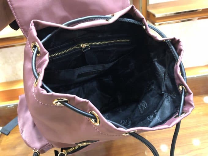 2019秋冬新作☆超売れ筋バーバリー(BURBERRY)☆レディース バックパックコピー☆特別価格にて販売!!今一番流行っている人気アイテム!! - 画像 (8)