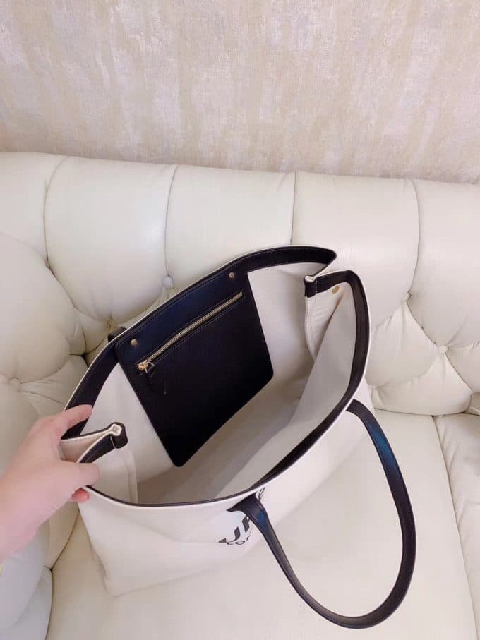 2019秋冬定番商品バーバリー(BURBERRY)☆レディース トートバッグコピー☆爆発人気商品!数量限定発表★♫♪ - 画像 (8)