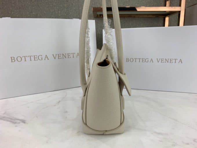 2019人気新作ボッテガヴェネタ(Bottega Veneta)☆レディース ハンドバックコピー☆どんなアイテムとも相性がいい！絶賛発売中！！ - 画像 (3)