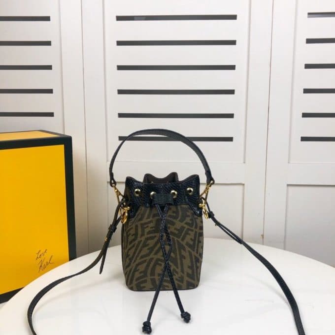 フェンディバッグコピー 2022新品注目度NO.1 FENDI レディース バケツバッグ