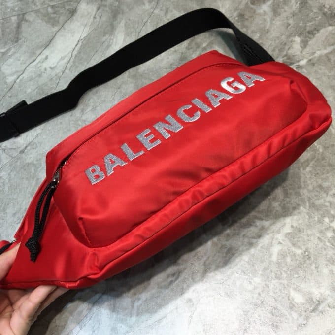 高品質 バレンシアガバッグコピー 定番人気2021新品 BALENCIAGA 男女兼用 ウエストポーチ - 画像 (3)