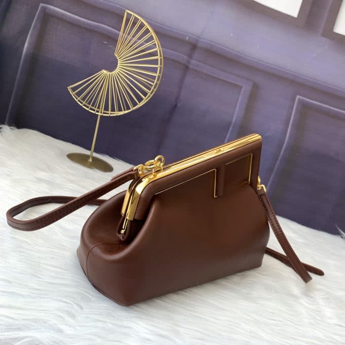 フェンディバッグコピー 定番人気2022新品 FENDI レディース ショルダーバッグ - 画像 (2)