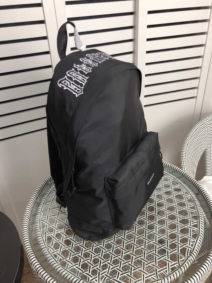 バレンシアガバッグコピー 定番人気2021新品 BALENCIAGA 男女兼用 バックパック - 画像 (2)